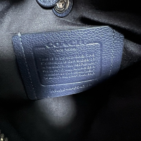 Coach CHARLES Smooth Leather Flight Bag - Picture 3 of 5